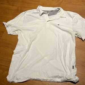 Volcom collared shirt. Size Youth XL. Color white.
